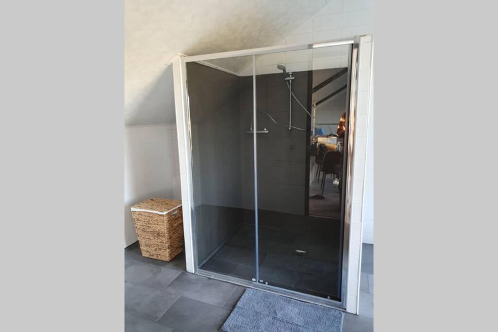 Vrijstaand / Landelijk Appartement Met Uitzicht! De Wijk Eksteriør billede